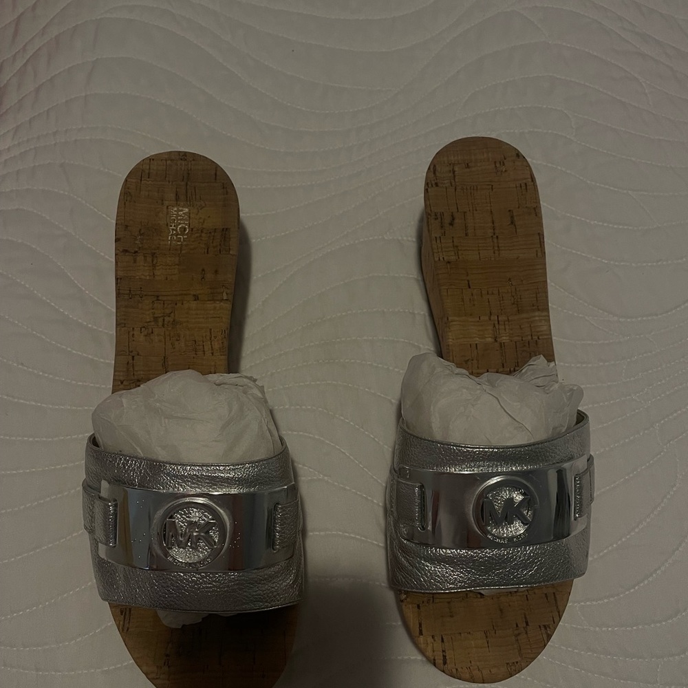 silver MK platforms
